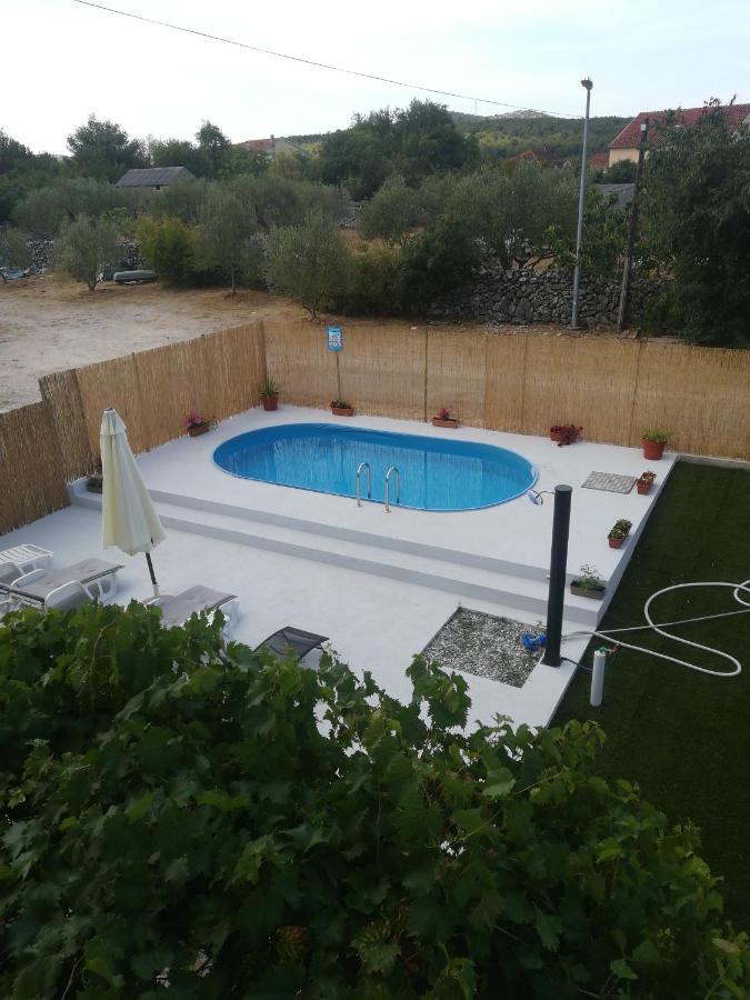 Apartmani Bruna Bilice Vrulje  外观 照片